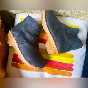 Troentorps black suede clog boots size 37